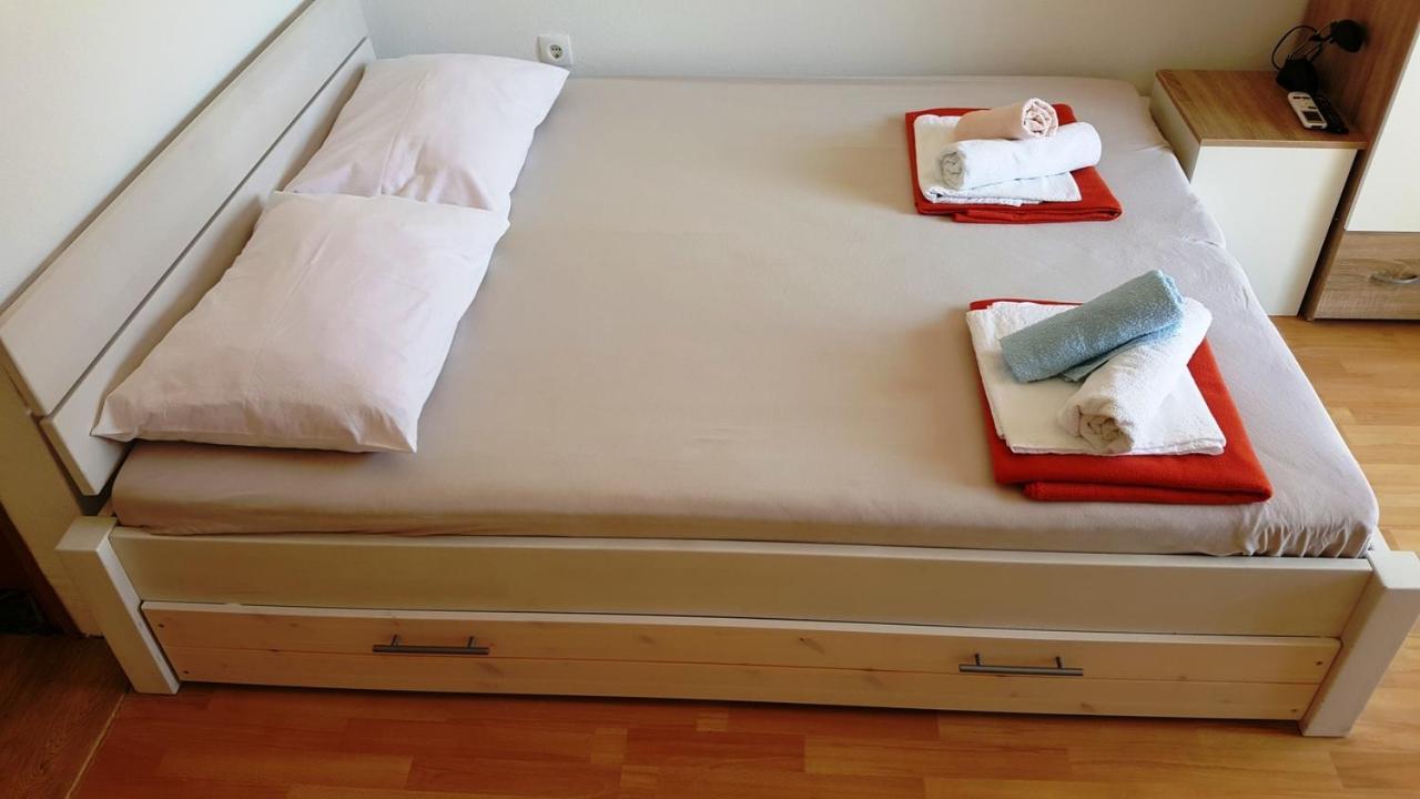 Apartments Adriatic 3 Selce Habitación foto